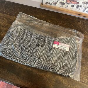 Thirty-One Black and White Patterned Purse Skirt